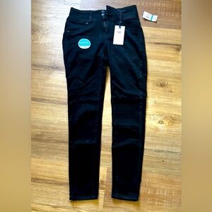 Wallflower skinny super soft jeans